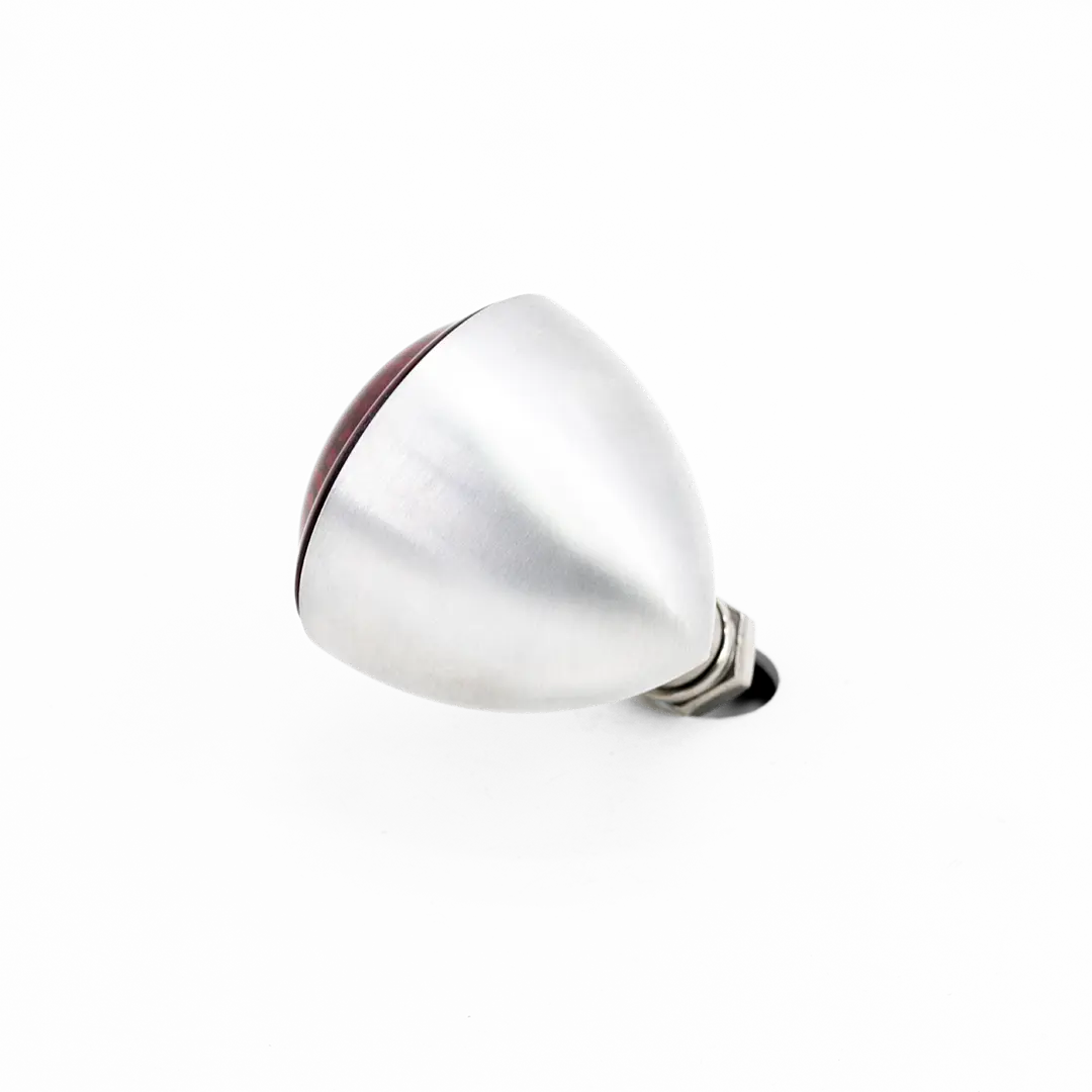 Feu arrière LED Bates - FCR Accessoires - Vue 3/4 dos