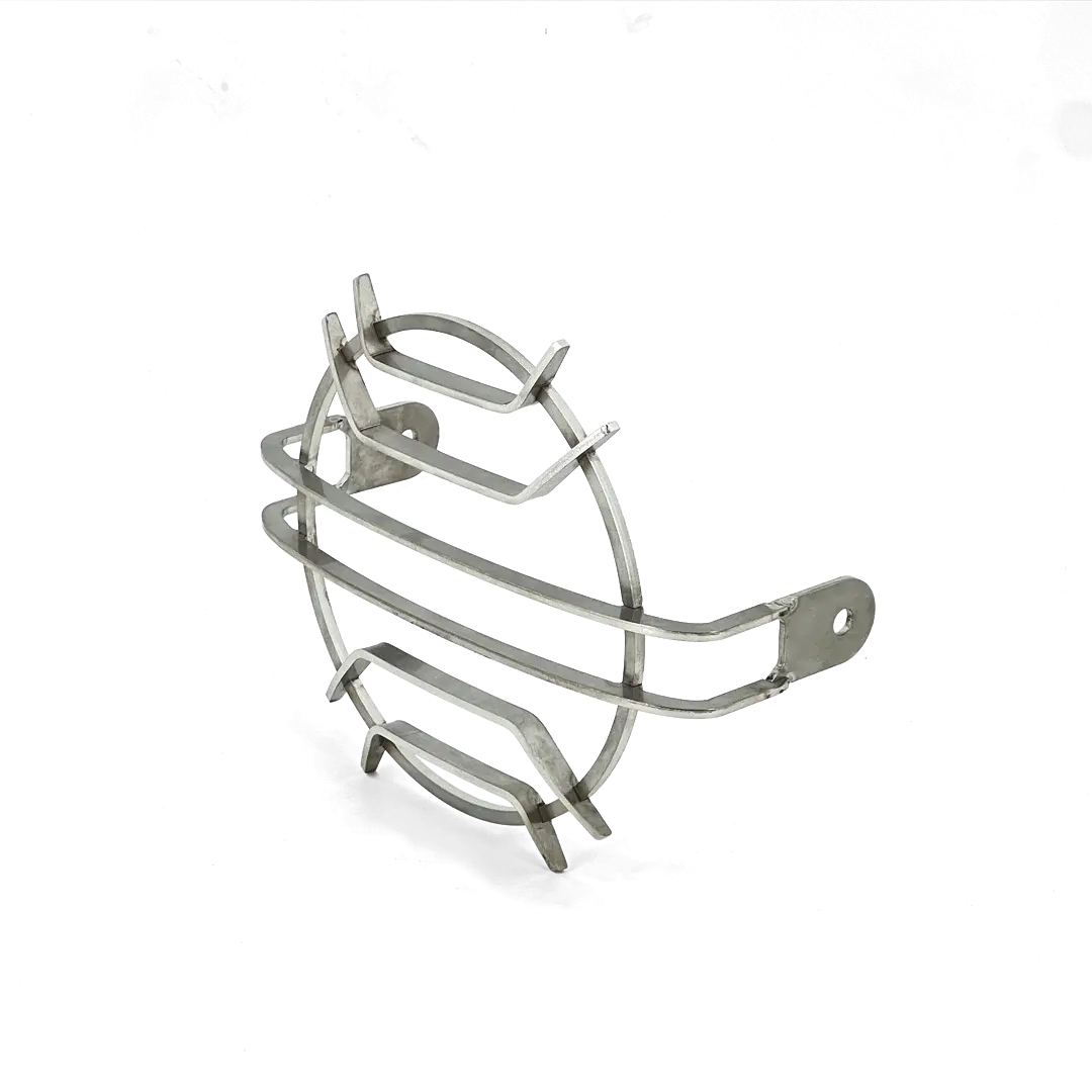 Grille de phare Triumph Scrambler 400 inox brossé - vue trois quarts droite