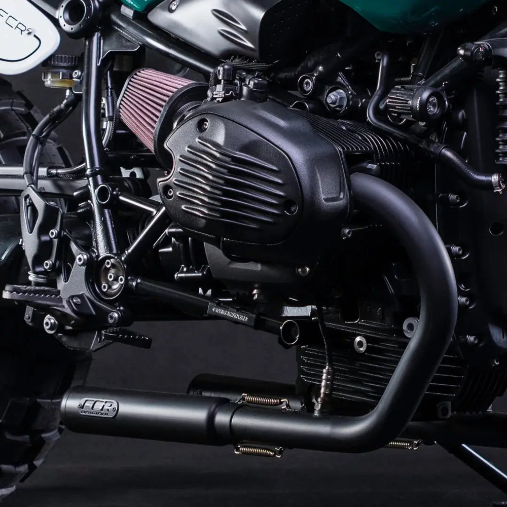 Ligne d'Echappement BMW R nineT FCR Original - version Noir montee sur BMW R nineT scrambler vue de profil