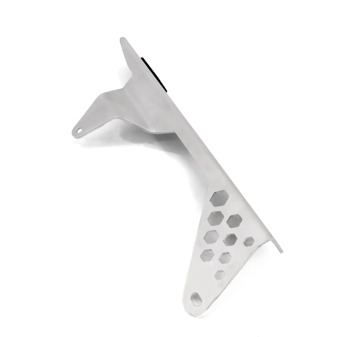 Protege-chaine FCR Original aluminium brosse trois quarts perforations Triumph Scrambler 1200