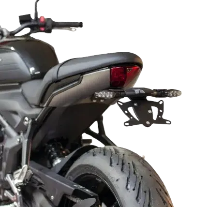 Triumph Trident 660 trois quarts arriere support de plaque clignotant origine FCR Accessoires