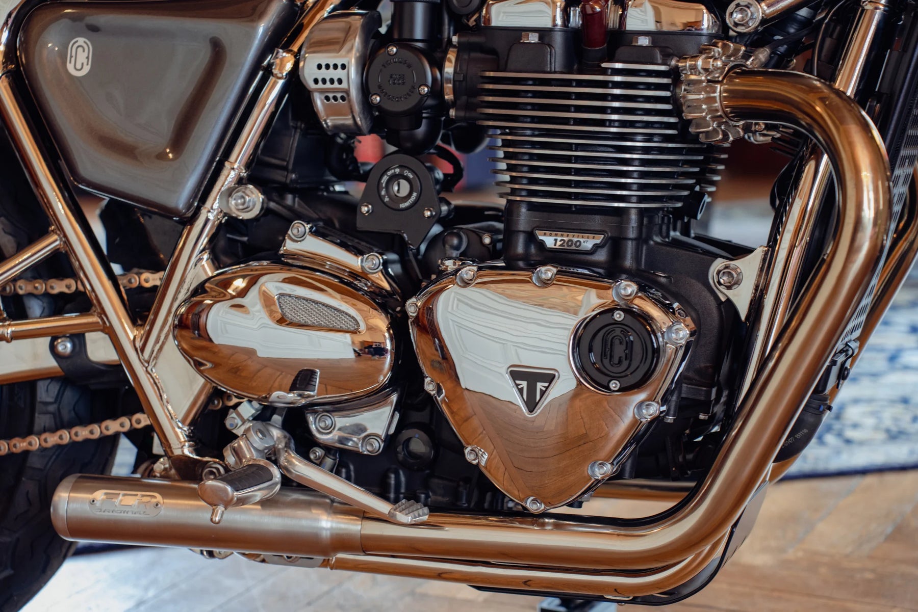 Support de Neiman | Triumph Modern Classic - photo 2 en situation