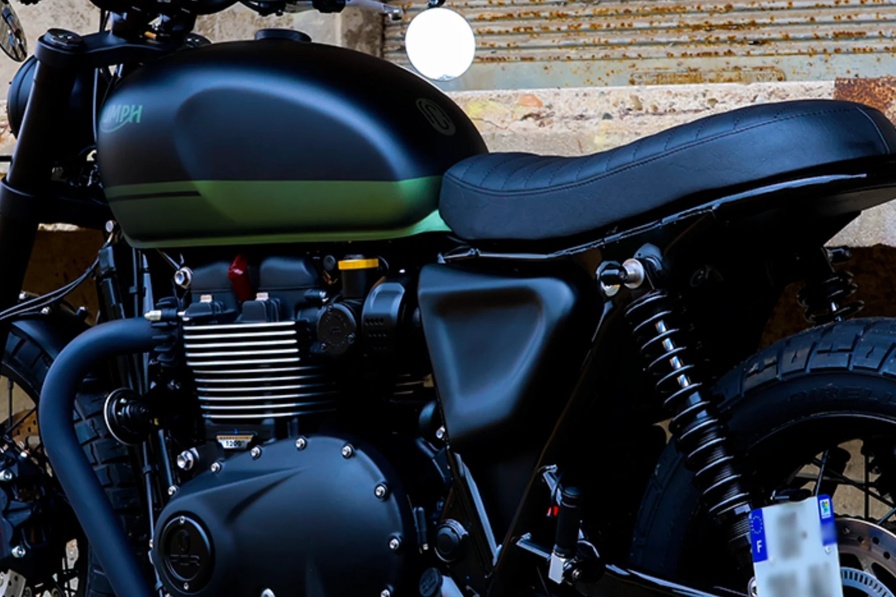 Side Covers | Triumph Modern Classic - photo 2 en situation