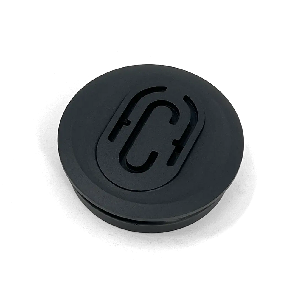 Cache moyeu FCR Accessoires pour BMW NineT et R12 – pièce usinée aluminium anodisé noir, livrée avec axe et visserie.