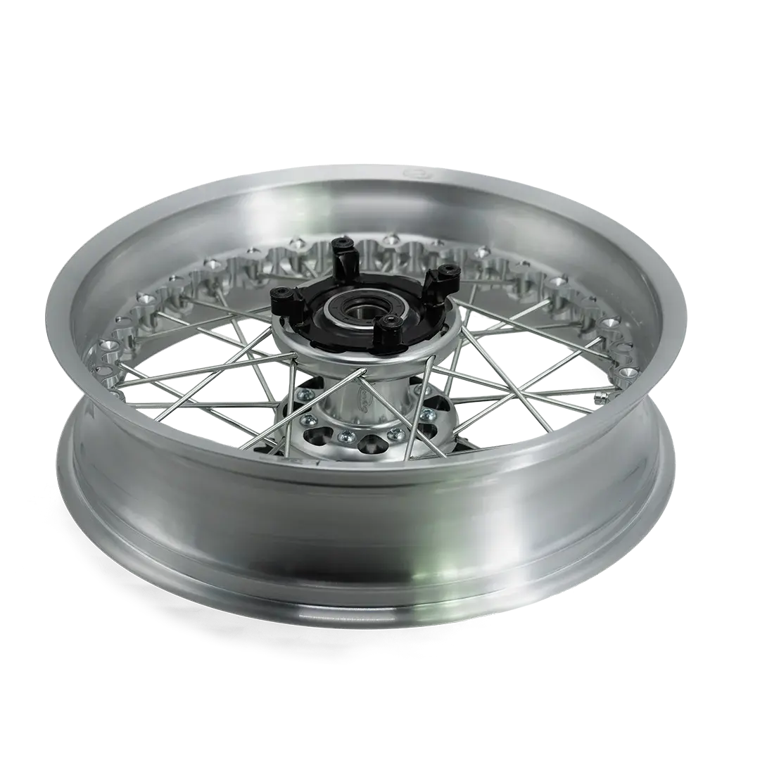Jante arriere Kineo a rayons brossee moyeu trois quarts Triumph Bonneville T120 FCR Accessoires