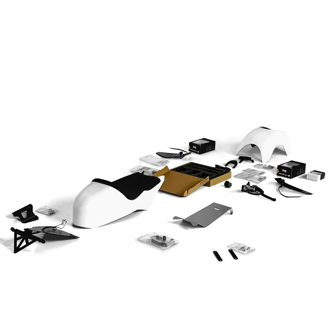 Présentation démontée du Kit Trident RS brut pour Triumph Trident 660, version non peinte destinée à une finition personnalisée