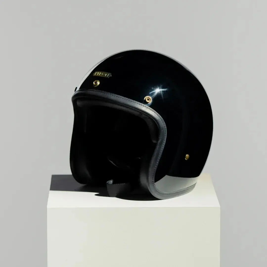 Casque jet Hedon Hedonist Signature Black noir brillant avec finition cuir et design premium open face