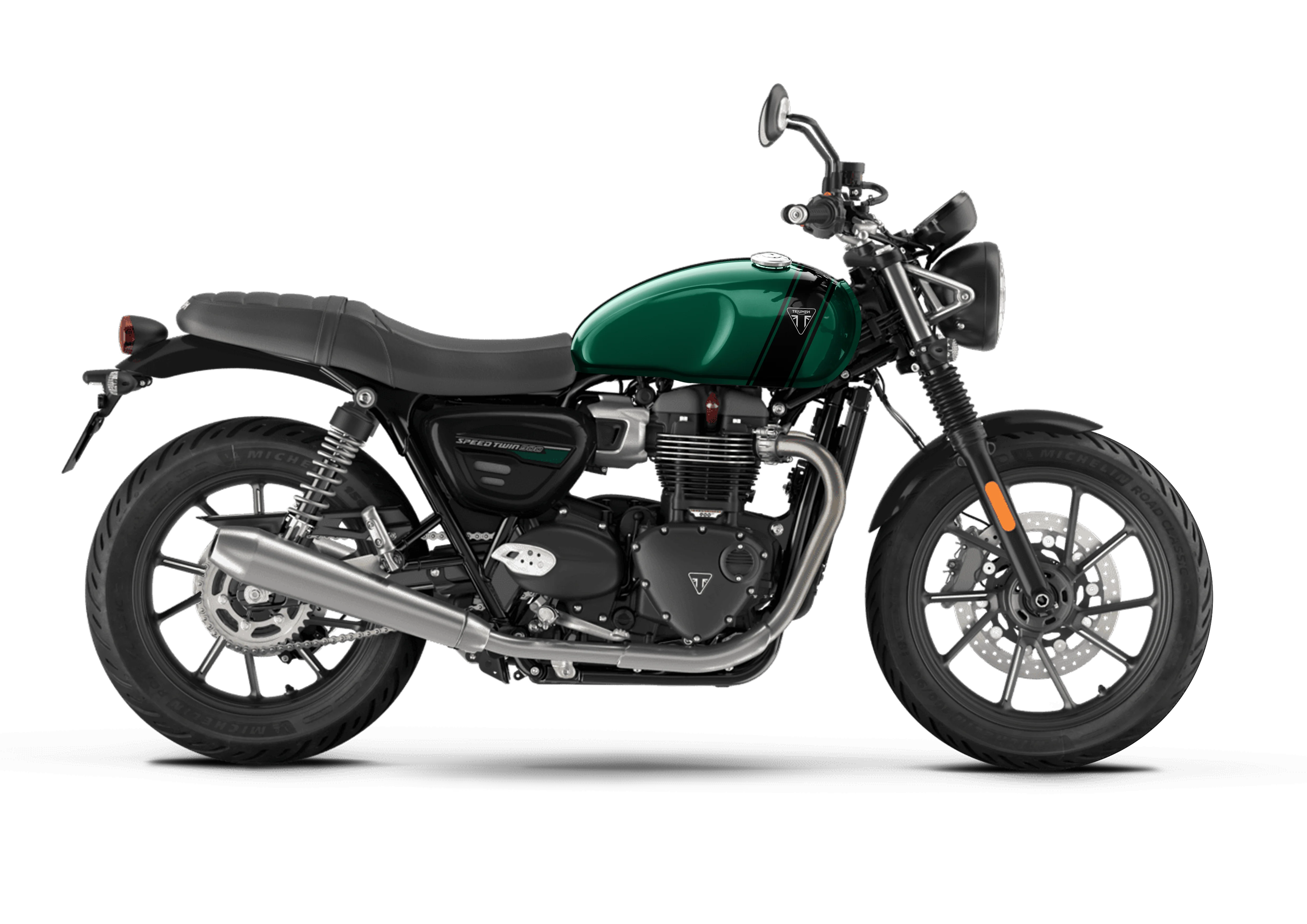Triumph Speed Twin 900 d’origine avec configuration stock, selle standard et ligne d’échappement classique.