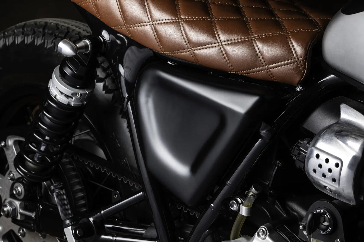 Caches Latéraux | Triumph Modern Classic — Image situation 3