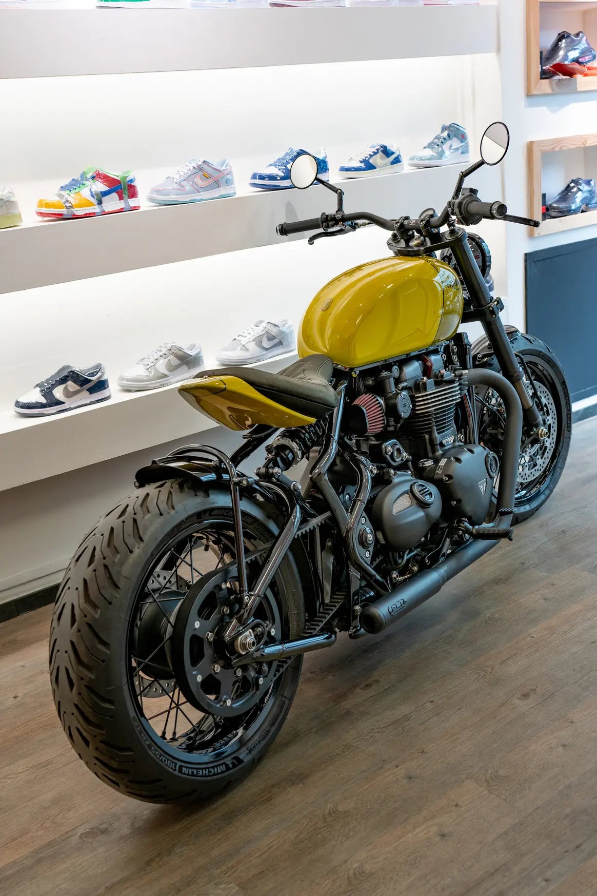 Seat Shell | Triumph Bobber Modern Classic — Situation image 2