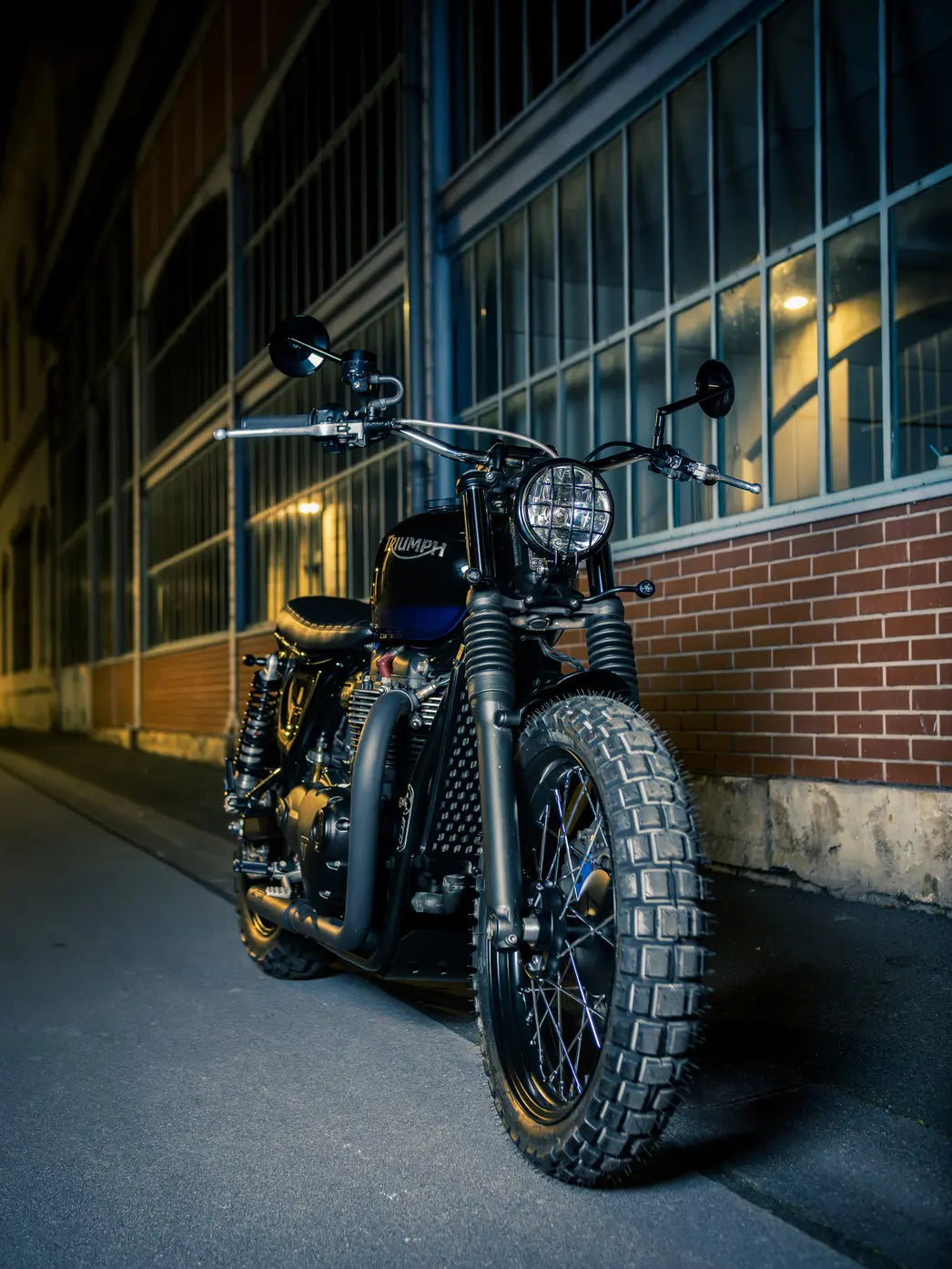 Headlight Kit | Triumph Modern Classic — Situation image 1