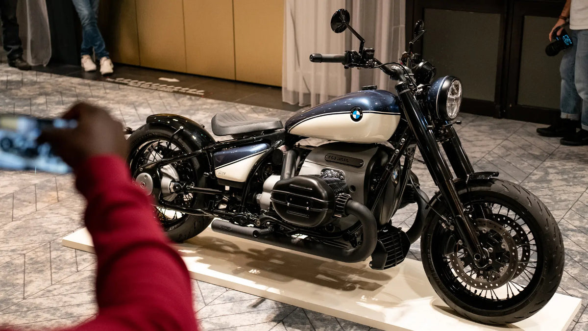 Footrests | BMW R18 Cruiser — Situation image 3