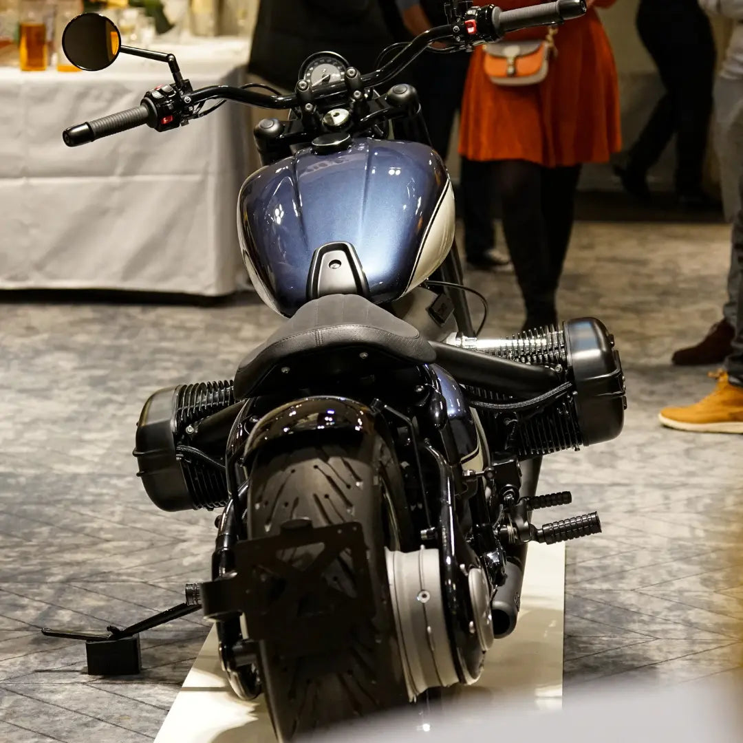 Footrests | BMW R18 Cruiser — Situation image 2