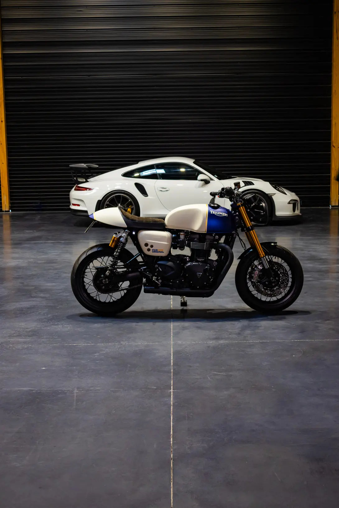 Support de plaque avec clignotants | Triumph Modern Classic — Image situation 1
