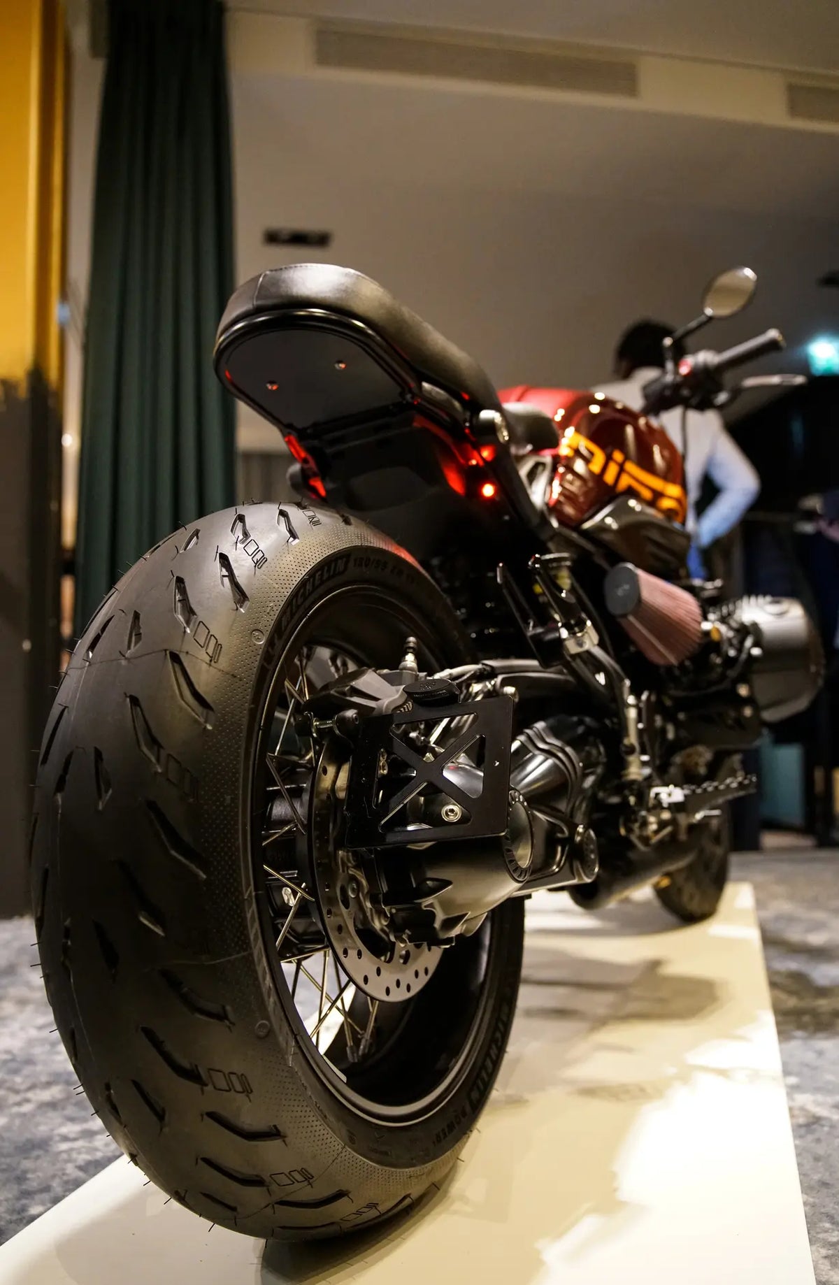 Seitlicher Kennzeichenhalter | BMW R NineT Heritage — Situationsbild 3