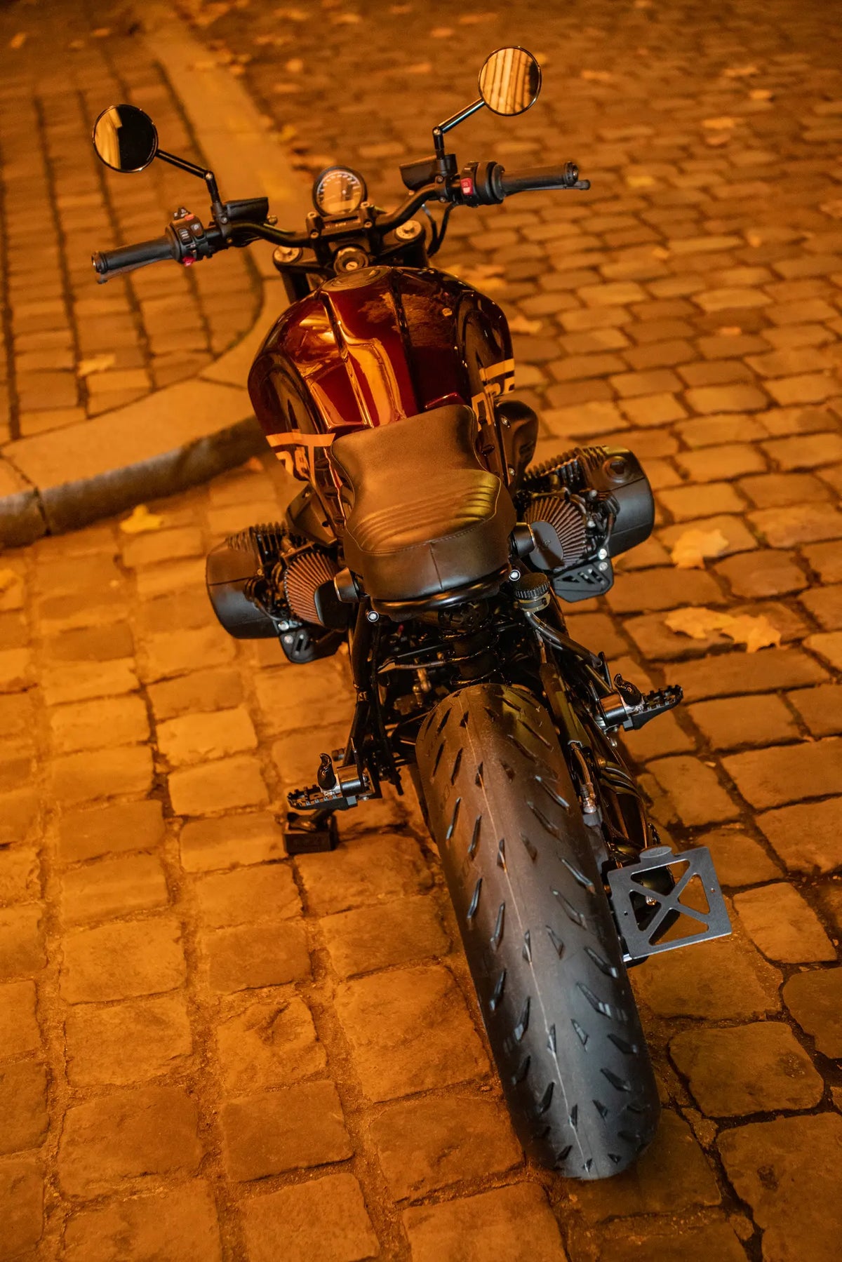 Seitlicher Kennzeichenhalter | BMW R NineT Heritage — Situationsbild 1